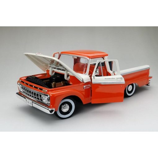 Ford F-100 Custom Cab Pickup