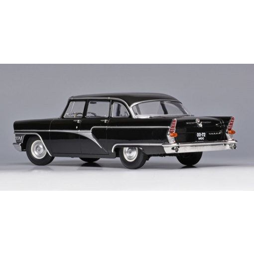 GAZ 13 Csajka
