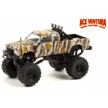 Chevrolet S-10 Extended Cab Monster Truck *Ace Ventura*