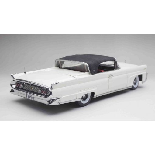 Lincoln Continental MKIII Close Convertible     