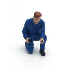 American Diorama Figure (Tony Inflating Tire)