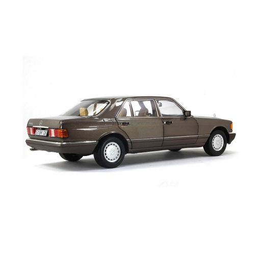 Mercedes Benz 560 SEL