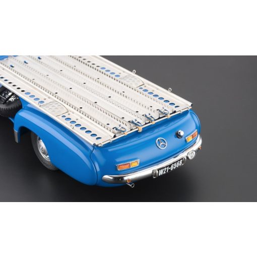 Mercedes Benz Racing Car Transporter *The Blue Wonder*