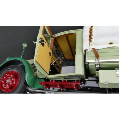 Mercedes Benz LO 2750 Truck with Tarpaulin