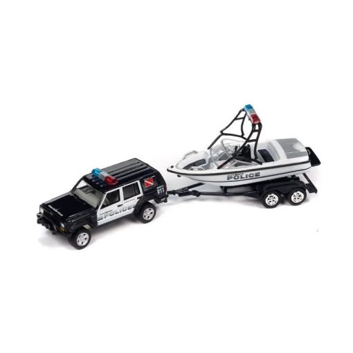 Jeep Cherokee with mastercraft boat & light bar