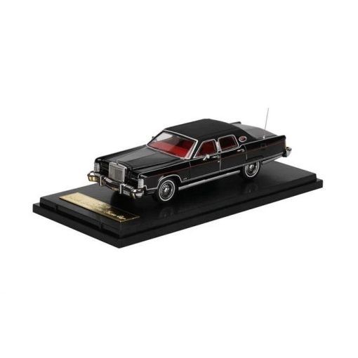 Lincoln Continental Town Car