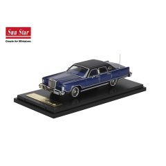 Lincoln Continental Town Car